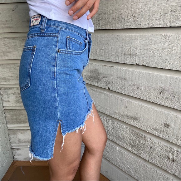 STYLENANDA | destroyed denim mini skirt | mid-wash - Picture 2 of 5